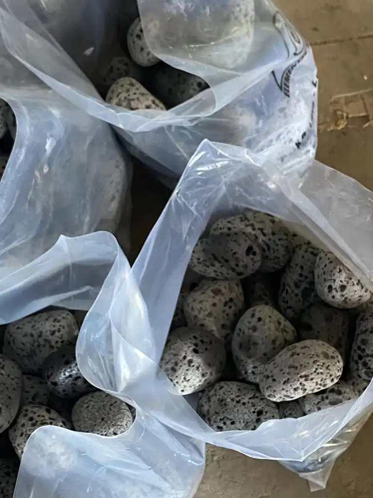 lava stone pebbles, lava stone loose pebbles,volcanic lava rocks